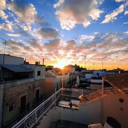 Cinque Terrazze: Freshly Renovated 2-bedroom House Ceglie Messapica