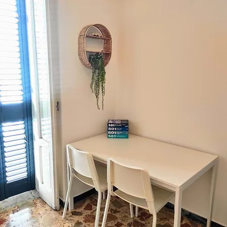Holiday home Cinque Terrazze: Freshly Renovated 2-bedroom House Ceglie Messapica